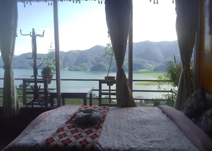 Fewa View Cottage Yoga Retreat
