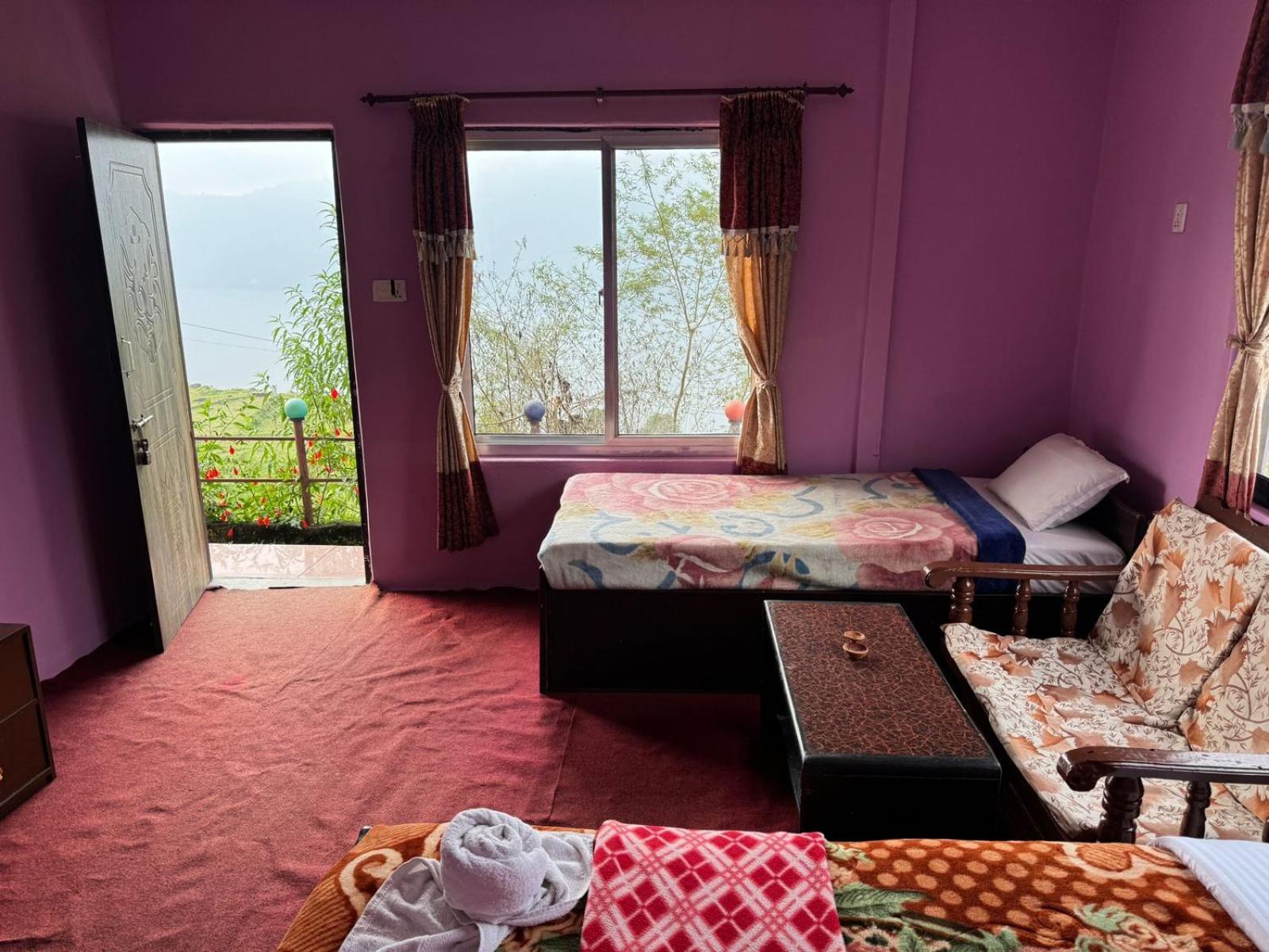 Homestay Fewa View Yoga Retreat *