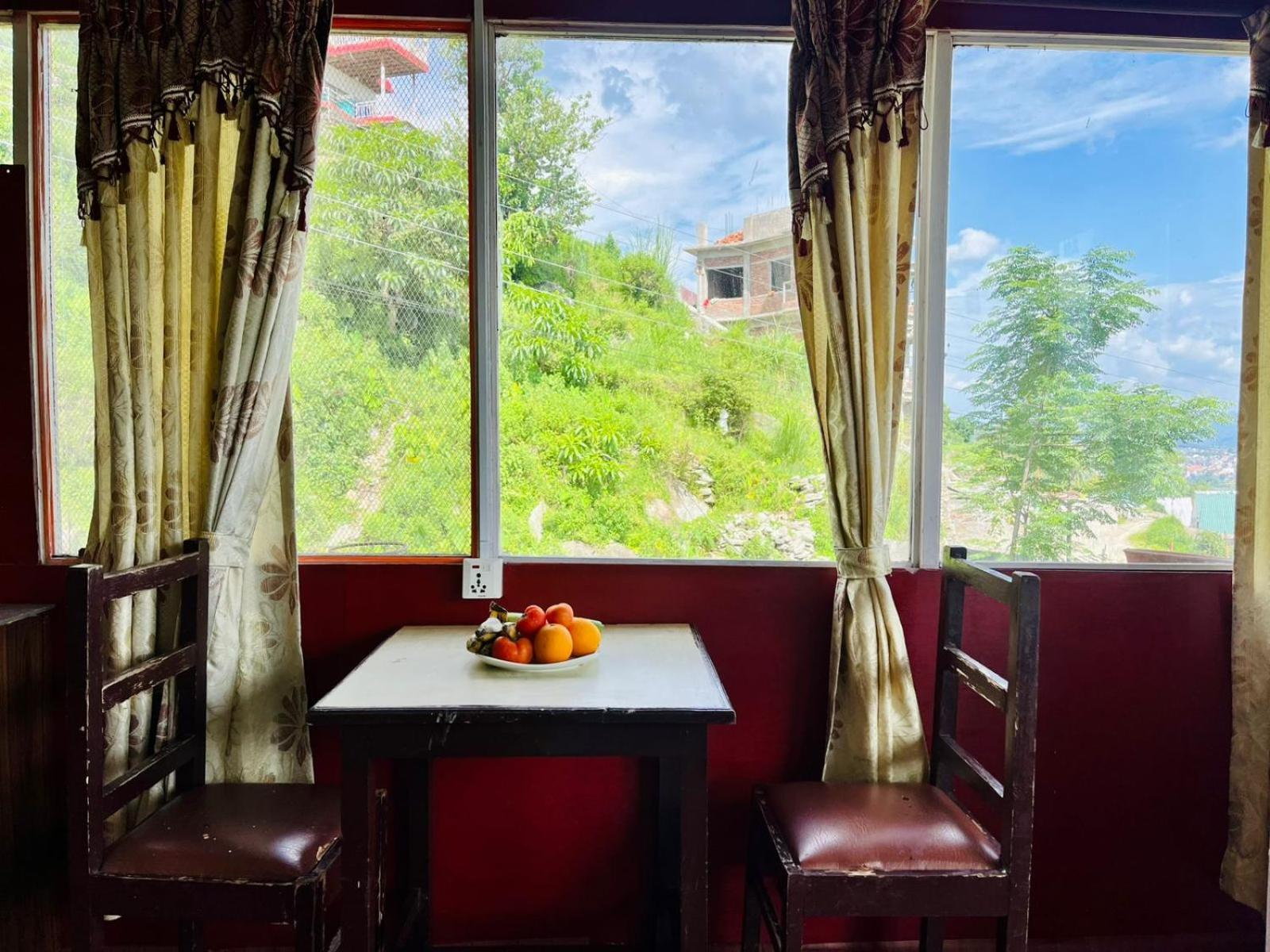 Homestay Fewa View Yoga Retreat *